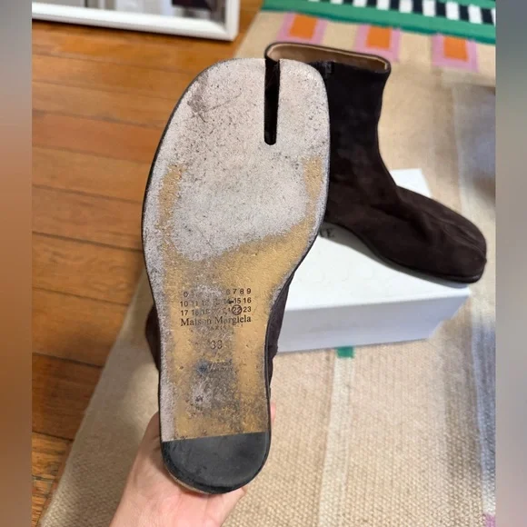 Authentic Maison Martin Margiela Dark Brown Ankle Boots  display picture 3